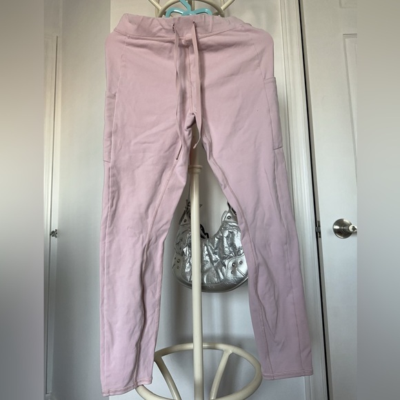 ALO Yoga Blush Leggings - Picture 5 of 6